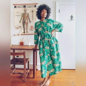 PRINTFRESH Bagheera Vibrant Green Animal Print Robe